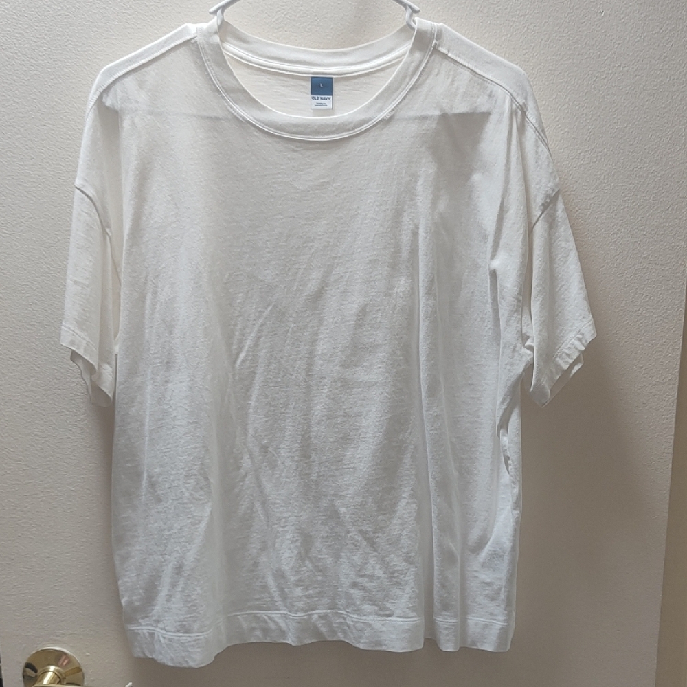Old Navy White Short Sleeve Tee